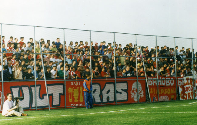 gal/1999-2000/milicionar_zvezda/milicionar_cz9900a.jpg