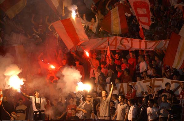 gal/2002-2003/zvezda_kairat_baklje7.jpg