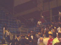 gal/2003-2004/derbi_basket/_thb_05.jpg
