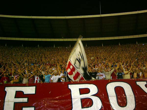 gal/2004-2005/redstar_yb/09.jpg