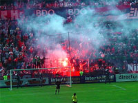 gal/2004-2005/youngboys_redstar/_thb_10.jpg