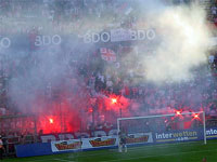 gal/2004-2005/youngboys_redstar/_thb_7.jpg