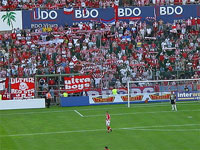 gal/2004-2005/youngboys_redstar/_thb_8.jpg