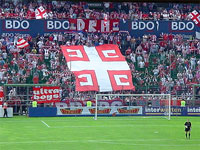 gal/2004-2005/youngboys_redstar/_thb_9.jpg