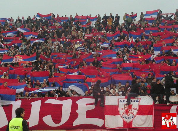 gal/2007-2008/partizan_cz_133_derbi/delije4.jpg