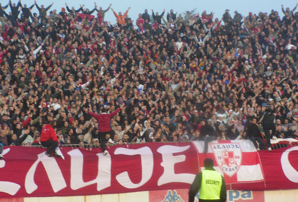 gal/2007-2008/partizan_cz_133_derbi/delije9.jpg