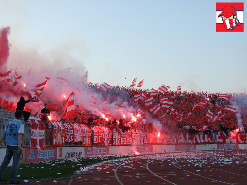gal/2008-2009/136_derbi/delije09.jpg