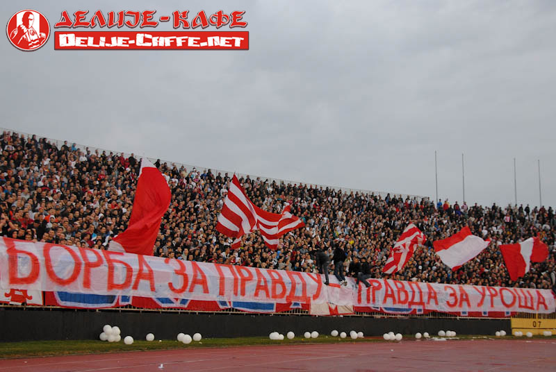 gal/2010-2011/partizan_CZ_kup/delije07.jpg