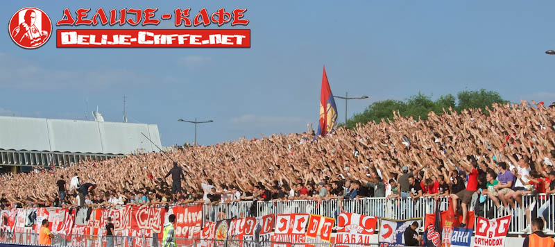 gal/2010-2011/vojvodina_CZ/delije05.jpg
