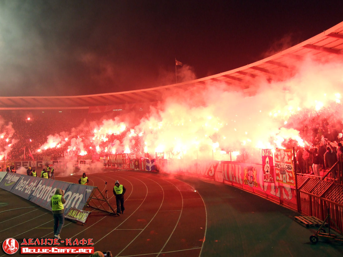 gal/2011-2012/141_derbi/delije01.jpg