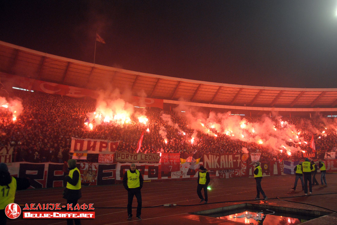 gal/2011-2012/141_derbi/delije02.jpg