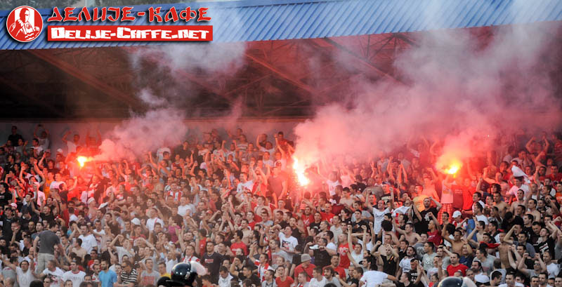 gal/2012-2013/jagodina_cz/delije03.jpg