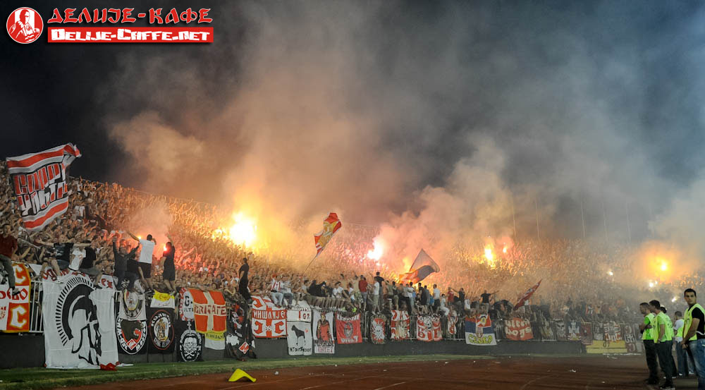 gal/2012-2013/par_cz_derbi/delije06.jpg