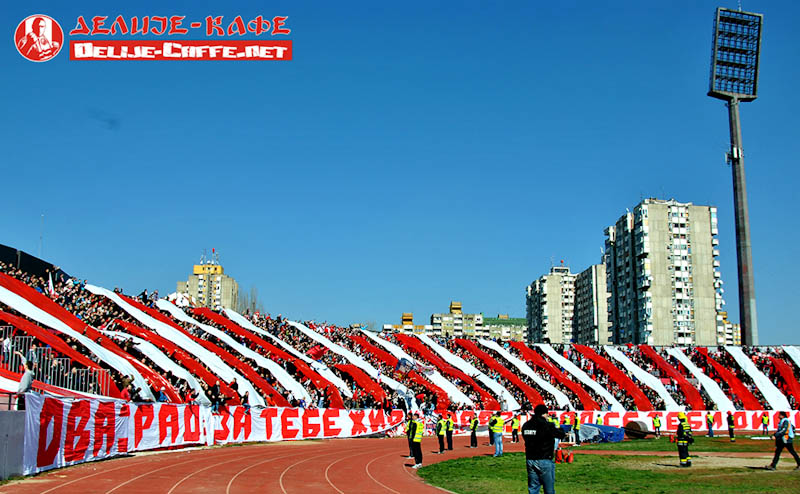 gal/2012-2013/radnicki_nis_cz/delije02.jpg