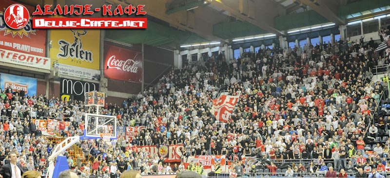 gal/2013-2014/cz_radnicki_kup_basket/delije03.jpg
