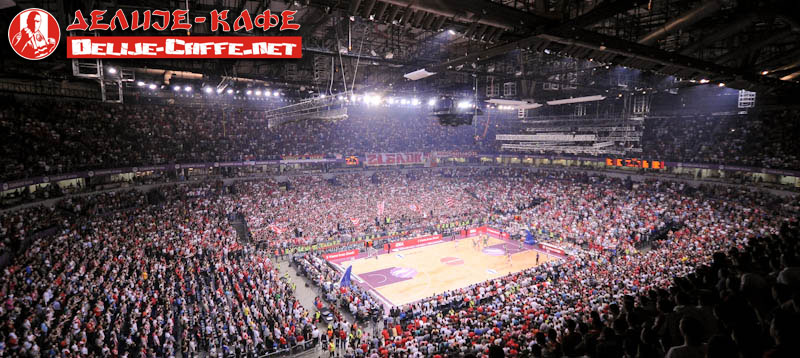 gal/2013-2014/cz_uniks_basket/delije01.jpg