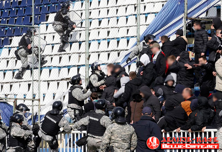 gal/2013-2014/novipazar_cz/delije04.jpg