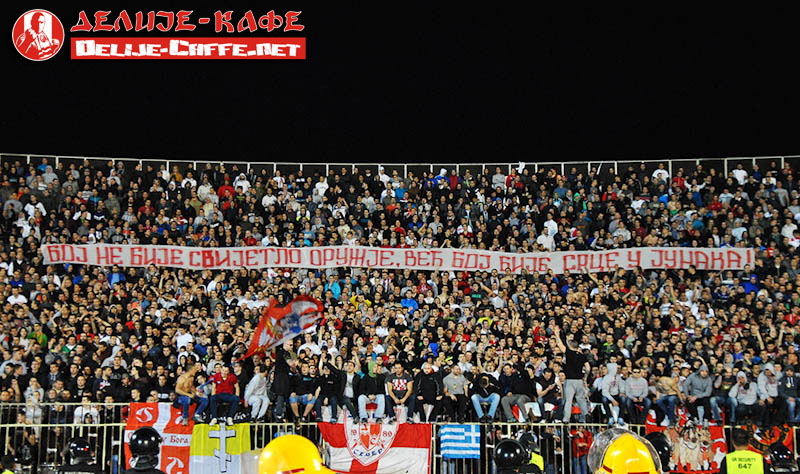gal/2013-2014/partizan_cz_derbi146/delije16.jpg