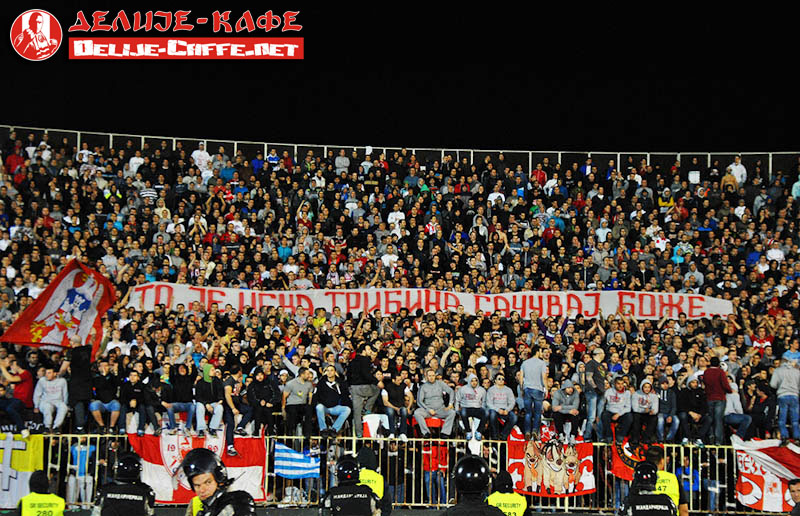 gal/2013-2014/partizan_cz_derbi146/delije17.jpg