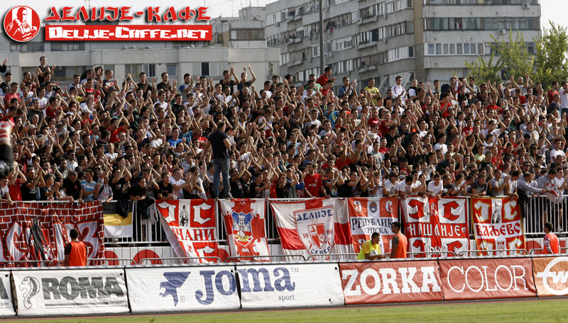 gal/2013-2014/proleter_cz_kup/delije01.jpg