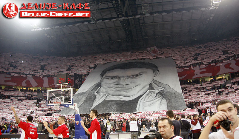 gal/2014-2015/cz_galatasaraj_16/delije04.jpg