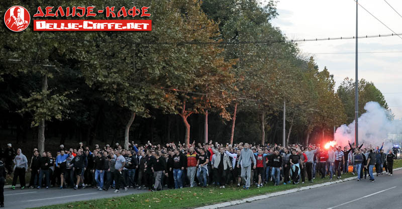 gal/2014-2015/derbi_147/delije01.jpg