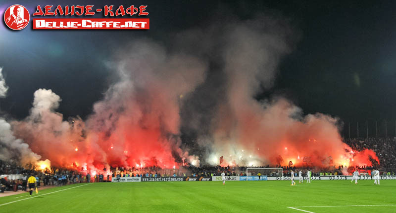 gal/2014-2015/derbi_147/delije03.jpg