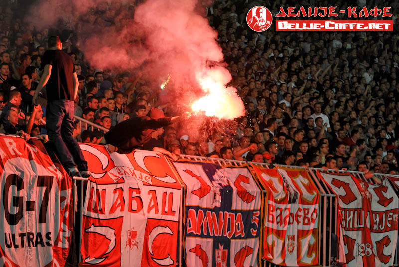 gal/2014-2015/derbi_147/delije06.jpg