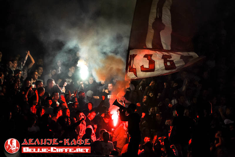 gal/2014-2015/derbi_147/delije09.jpg