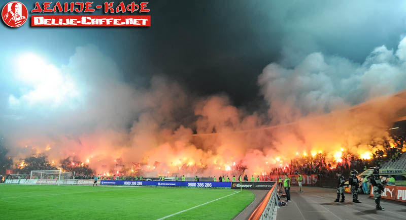 gal/2015-2016/derbi_149/delije13.jpg